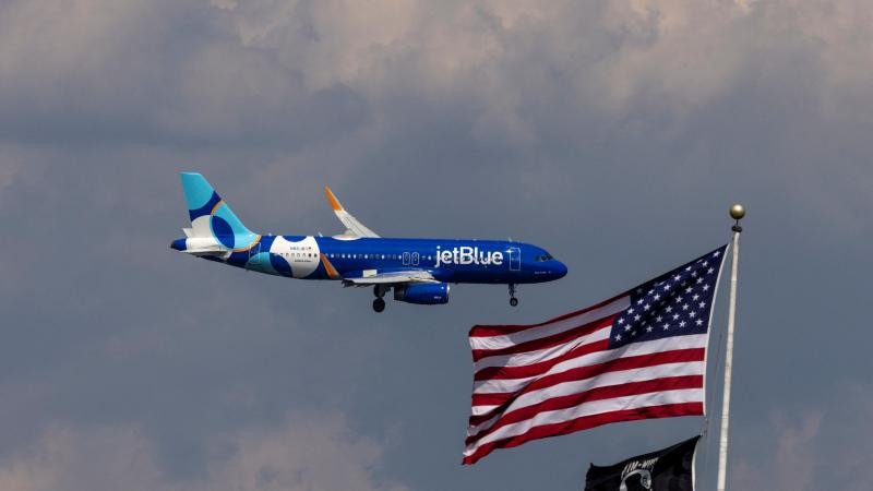 Hava yolu şirketi JetBlue'ya rötarlar nedeniyle 2 milyon dolarlık para cezası
