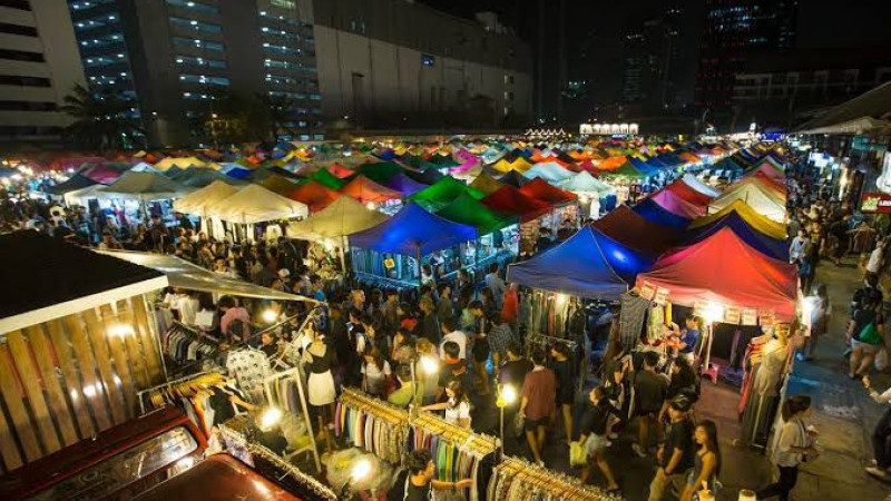 Berlin’de “Gece Pazarı” Konsepti Yükseliyor